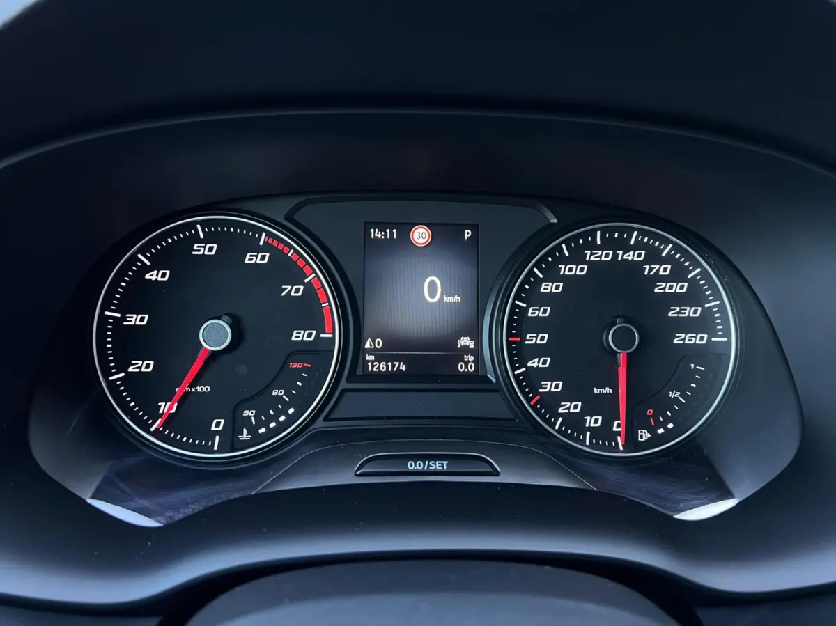 1.5 TSI DSG AUT. Style Business Intense CARPLAY | ELEK.TREKH | ADAPT.CRUISE | NAV | CAM | LED | PDC | LMV 1'EIG