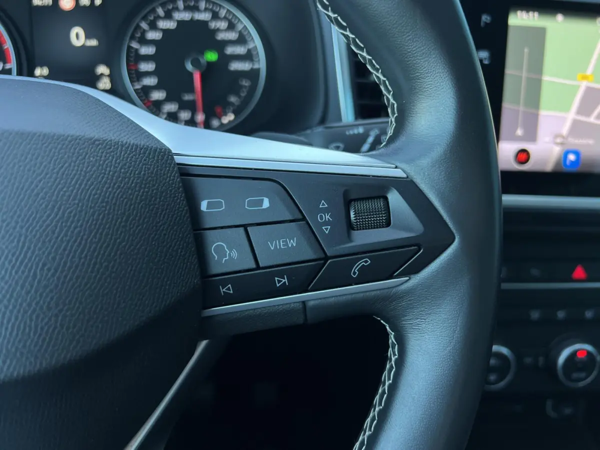 1.5 TSI DSG AUT. Style Business Intense CARPLAY | ELEK.TREKH | ADAPT.CRUISE | NAV | CAM | LED | PDC | LMV 1'EIG