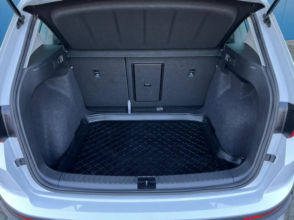 1.5 TSI DSG AUT. Style Business Intense CARPLAY | ELEK.TREKH | ADAPT.CRUISE | NAV | CAM | LED | PDC | LMV 1'EIG