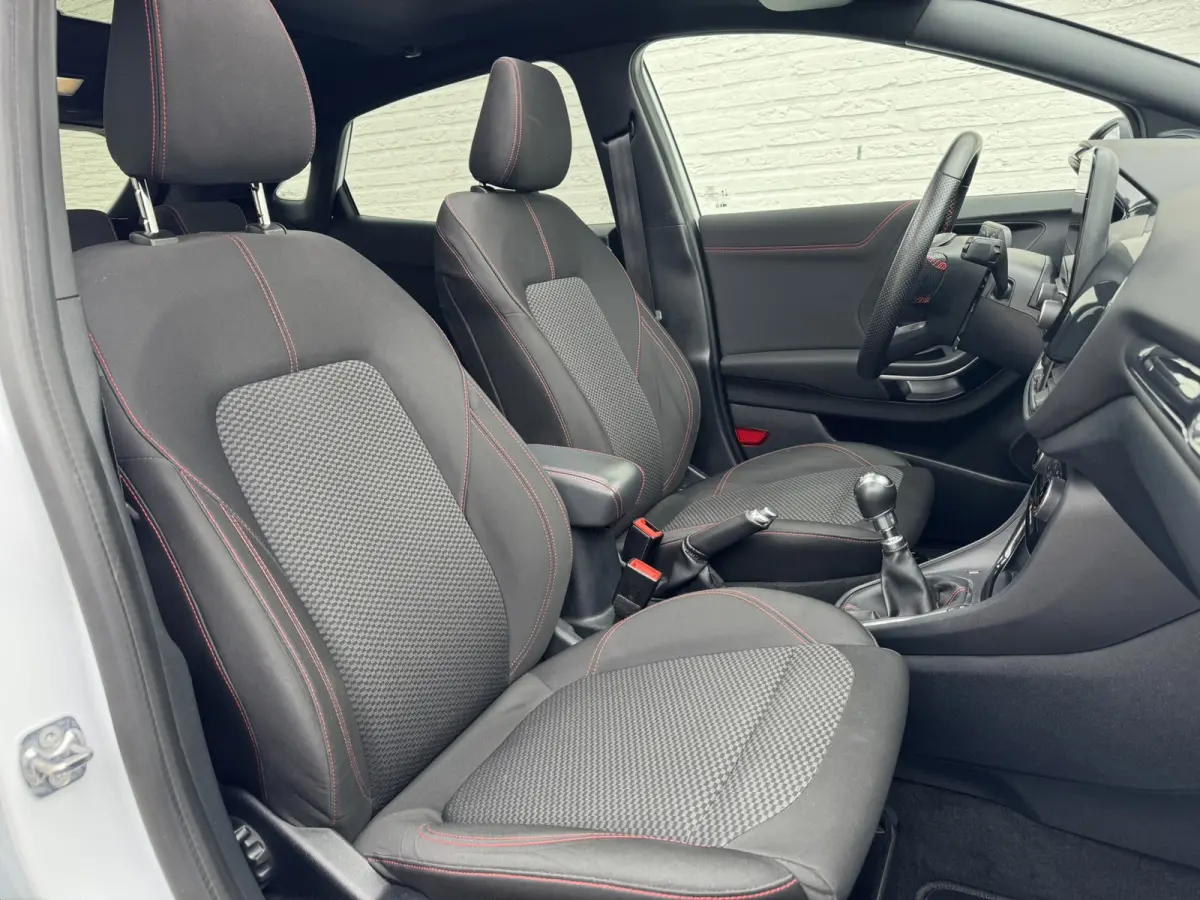 1.0 EcoBoost ST-Line Pano Carplay Clima Camera Stoelverwarming Stuurverwarming