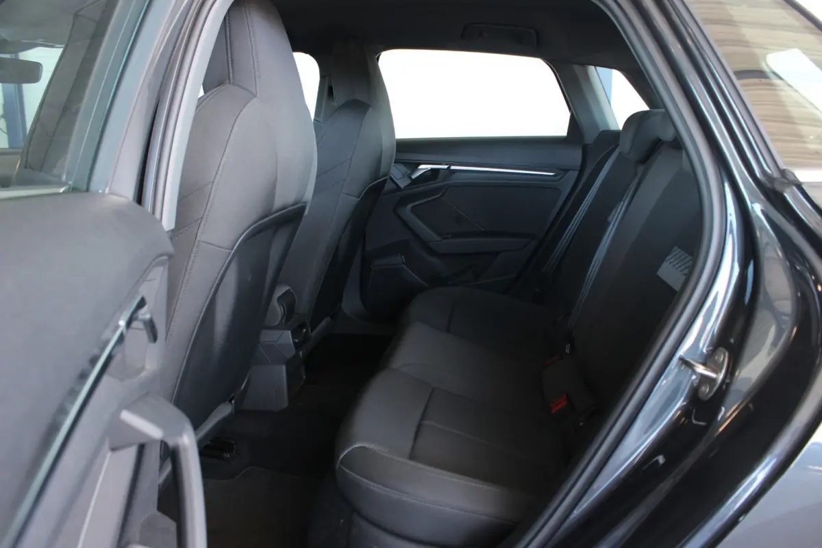 35 TFSI Business edition 1e eigenaar | Carplay | LED | Sportstoelen | Cruise | DAB | Navi | 17" LMV | PDC
