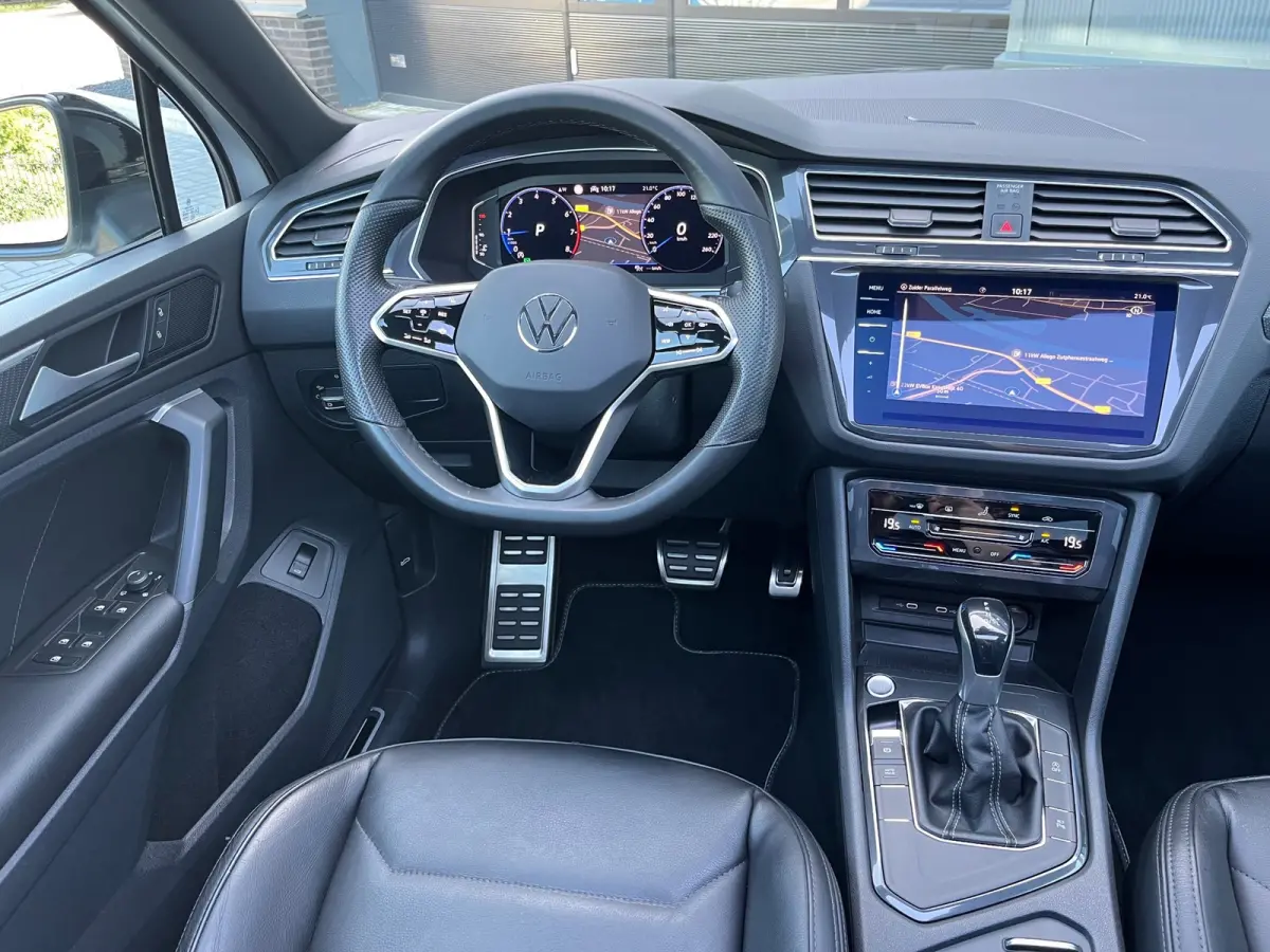 1.5 TSI R-Line Business+ NL.Auto/Panoramadak/Blackstyle/360Camera/Leder/IQ Led/1Ste Eigenaar/Dealer Onderhouden