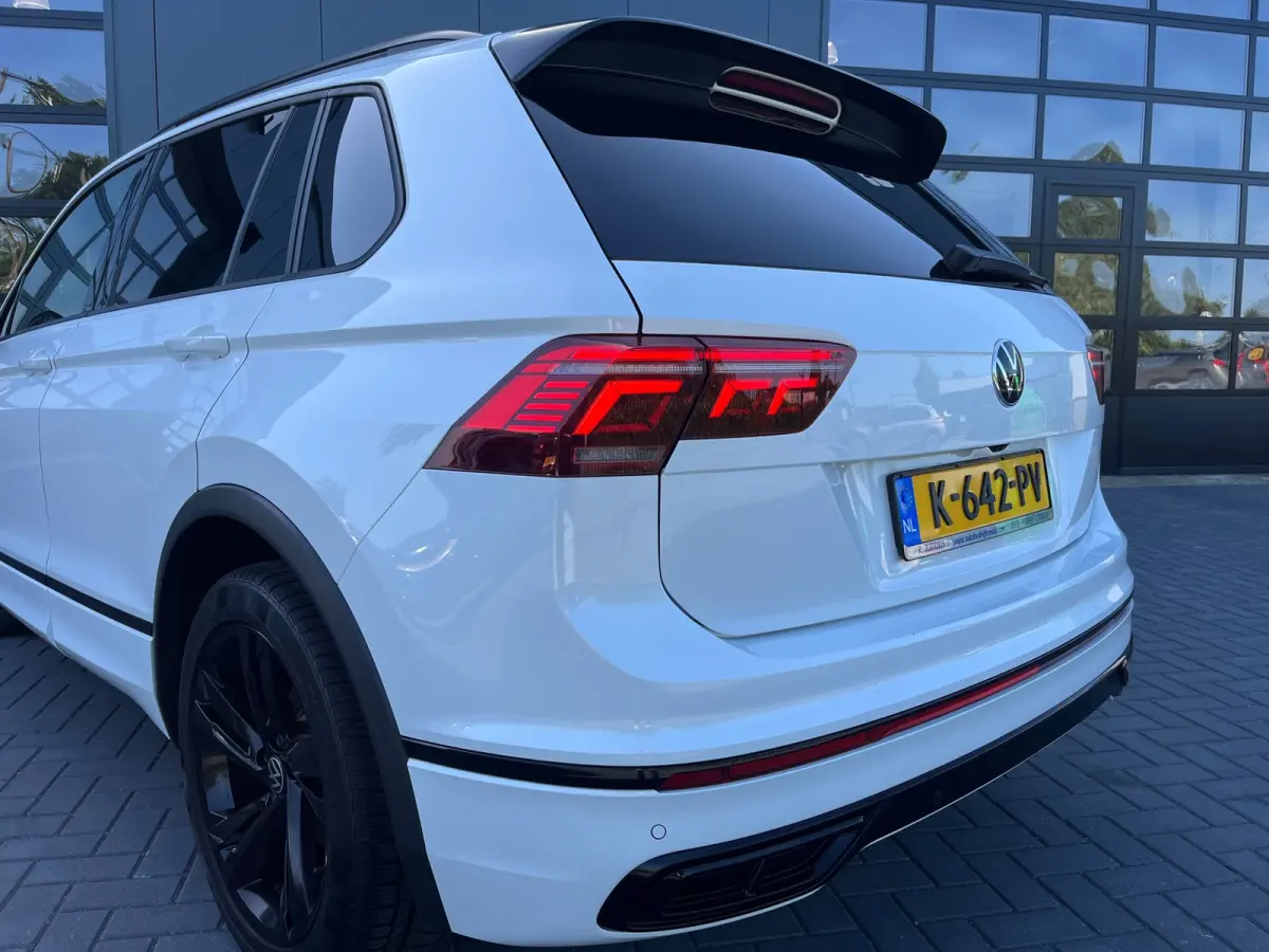 1.5 TSI R-Line Business+ NL.Auto/Panoramadak/Blackstyle/360Camera/Leder/IQ Led/1Ste Eigenaar/Dealer Onderhouden