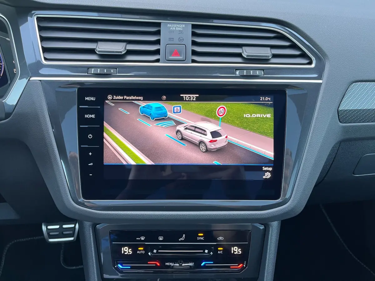 1.5 TSI R-Line Business+ NL.Auto/Panoramadak/Blackstyle/360Camera/Leder/IQ Led/1Ste Eigenaar/Dealer Onderhouden