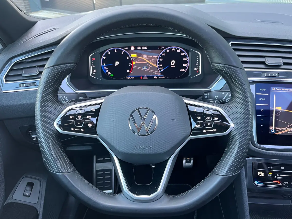 1.5 TSI R-Line Business+ NL.Auto/Panoramadak/Blackstyle/360Camera/Leder/IQ Led/1Ste Eigenaar/Dealer Onderhouden