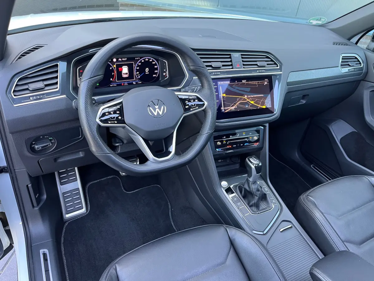 1.5 TSI R-Line Business+ NL.Auto/Panoramadak/Blackstyle/360Camera/Leder/IQ Led/1Ste Eigenaar/Dealer Onderhouden
