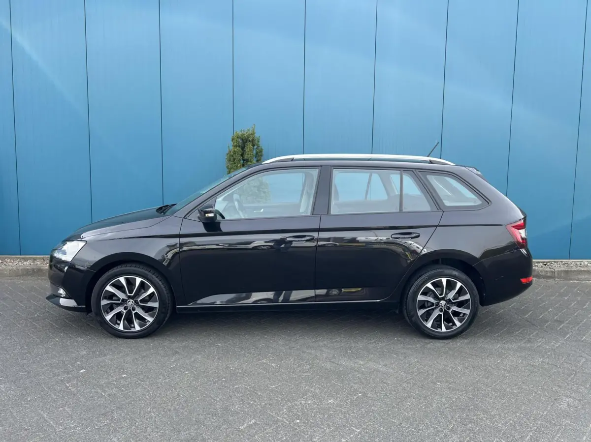 1.0 TSI Business Edition CARPLAY | CRUISE | AC | BLUETOOTH | DAB | PDC | LMV