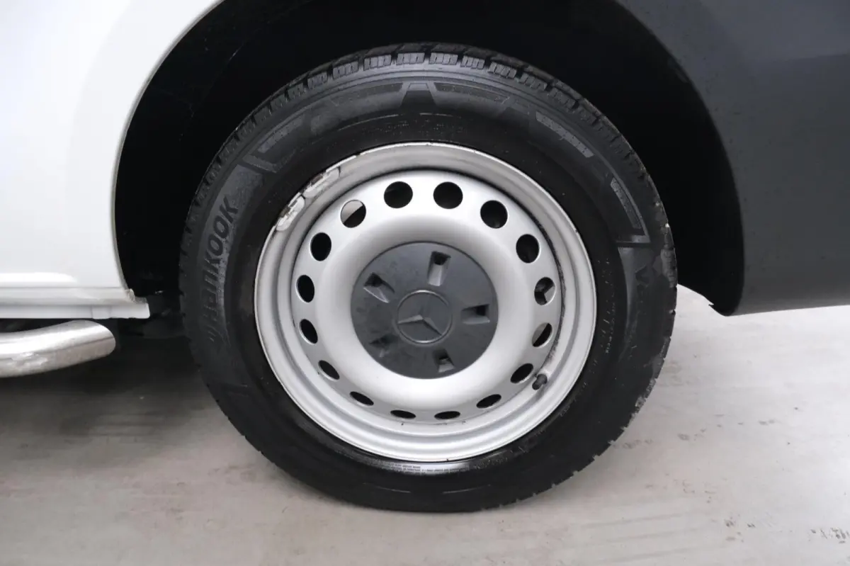 110 CDI Base Extra Lang 9p > Export €14500,- netto <