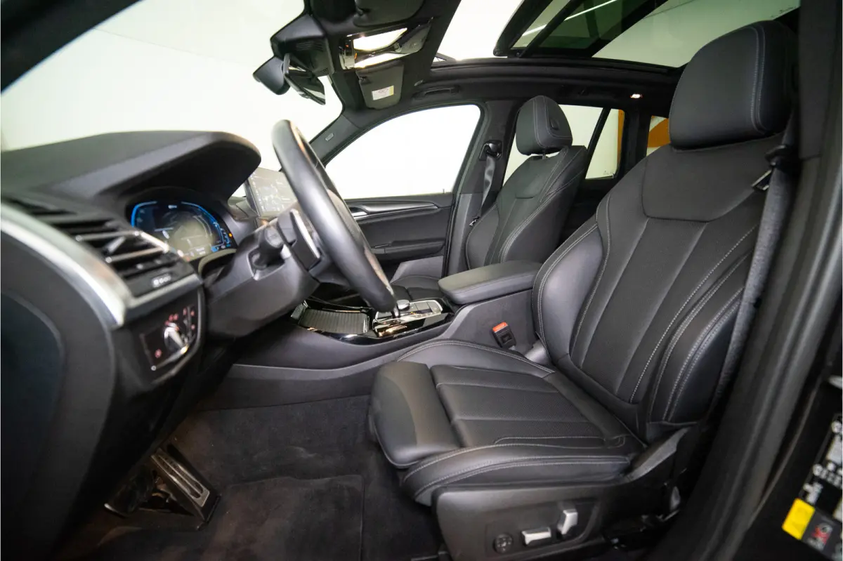 xDrive30e M-Sport 293PK | Pano | LED | Leder&Elektrisch | Comfort Keyless | 12 MND Garantie