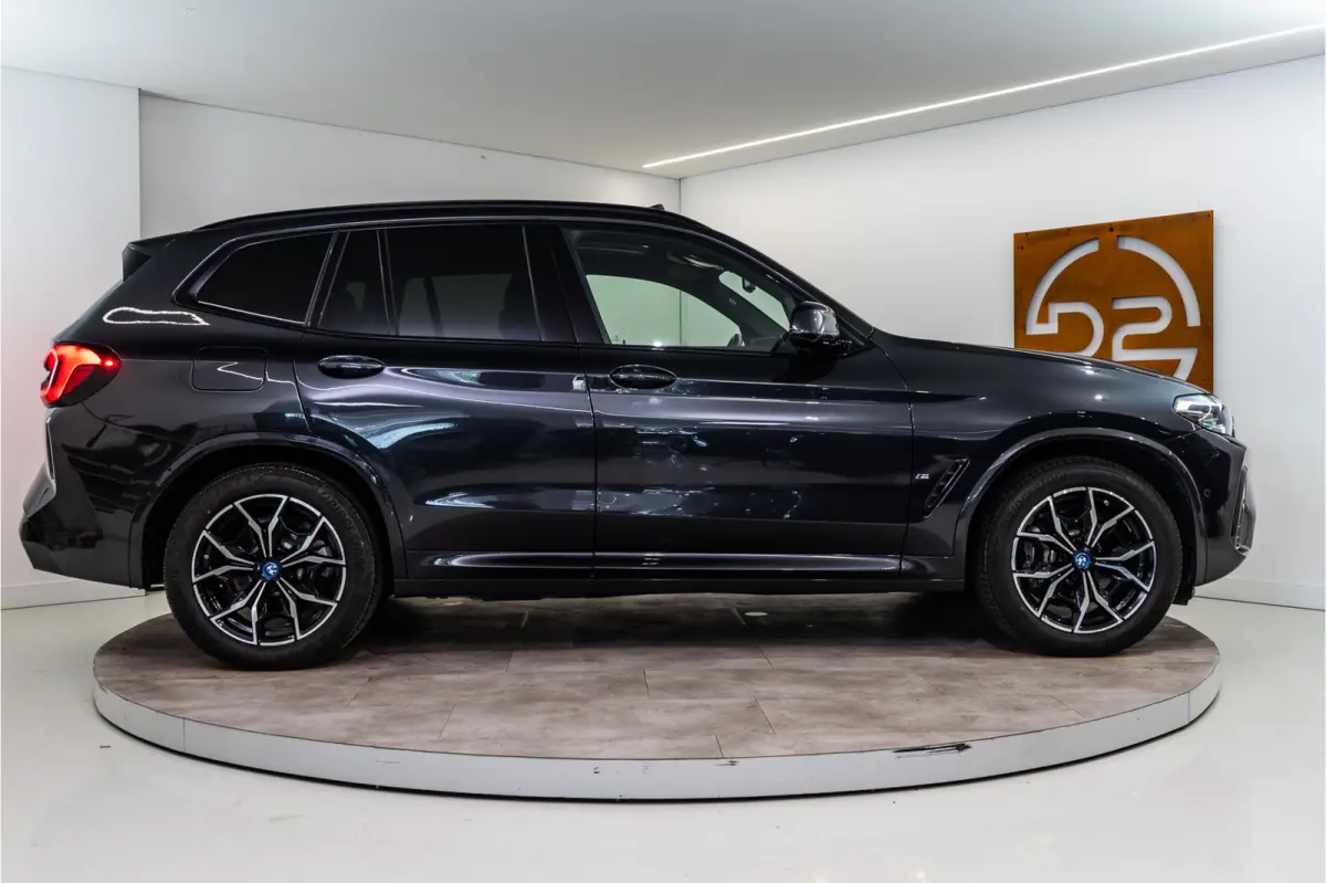 xDrive30e M-Sport 293PK | Pano | LED | Leder&Elektrisch | Comfort Keyless | 12 MND Garantie