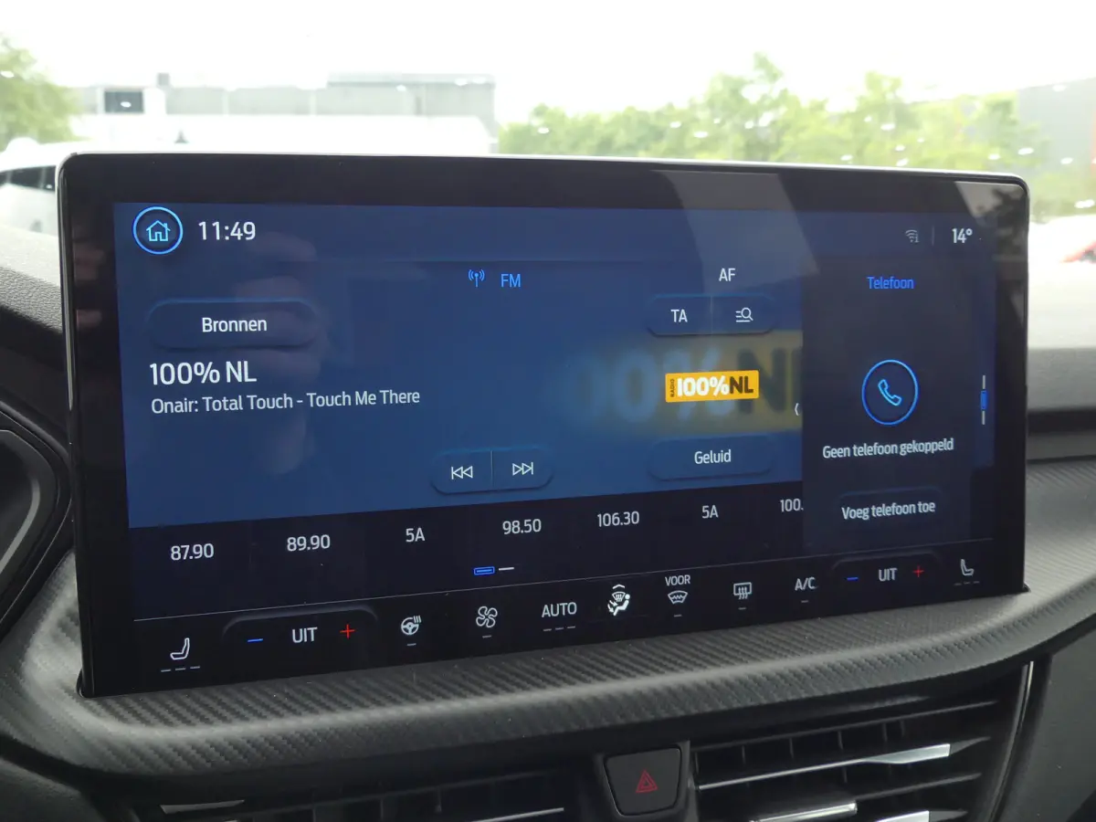 Plug-In Hybrid ST-Line X | TREKHAAK | PANORAMADAK | ADAPTIVE CRUISE | DODEHOEKDETECTIE | CAMERA V+A | 360 CAMERA | STOEL+STUUR+VOORRUITVERWARMING | ACHTERBANK VERWARMD | ELEKTRISCHE ACHTERKL