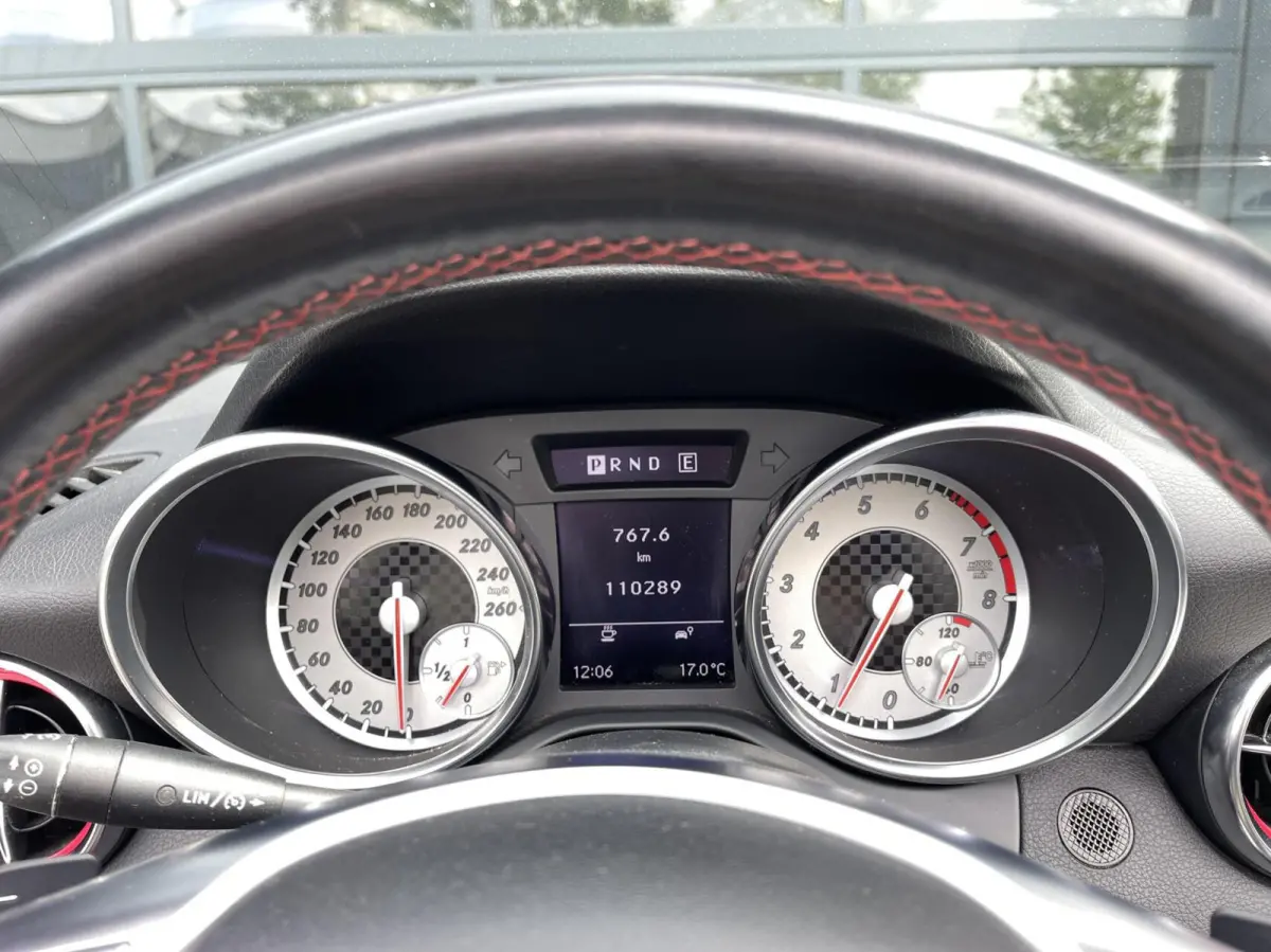 250 AUT. AMG PAKKET|PANORAMADAK|NEKVERWARMING|HARMAN KARDON|LEDEREN BEKLEDING|STOELVERWARMING