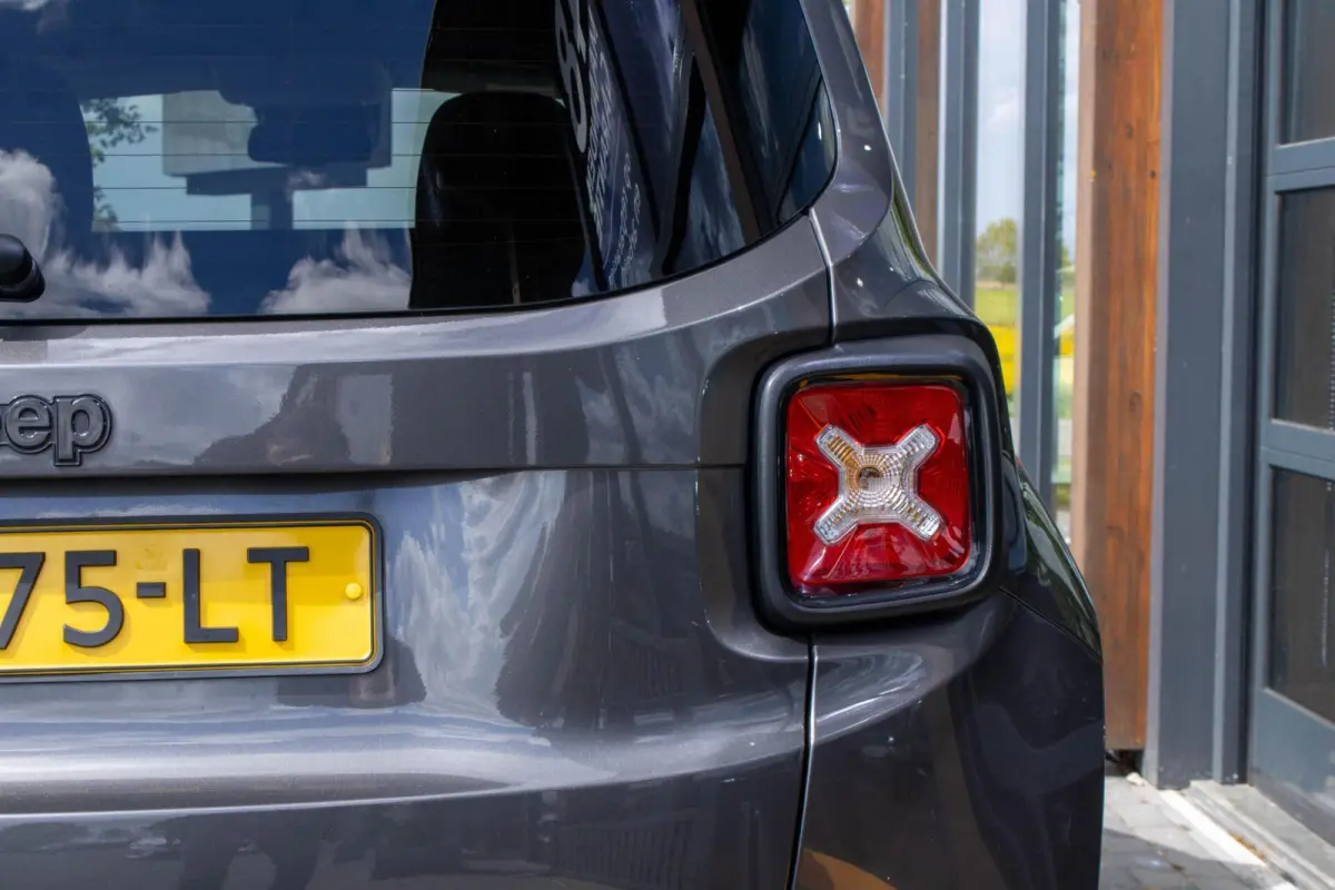 1.4 MultiAir Limited|Grijs Kenteken|Parkeersenoren|Navi|EX BTW|