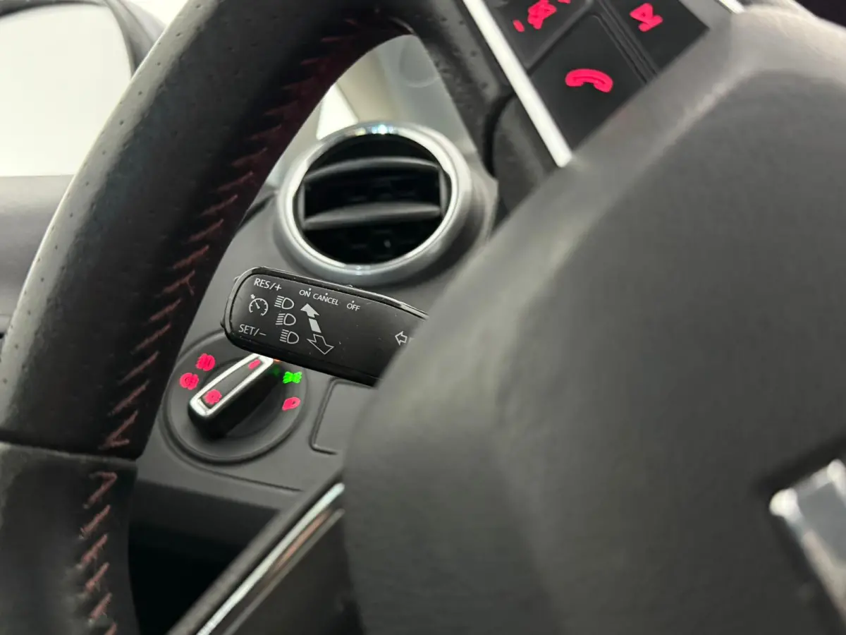 1.0 EcoTSI FR | Camera | Carplay | Airco | Cruise | Parkeersens.