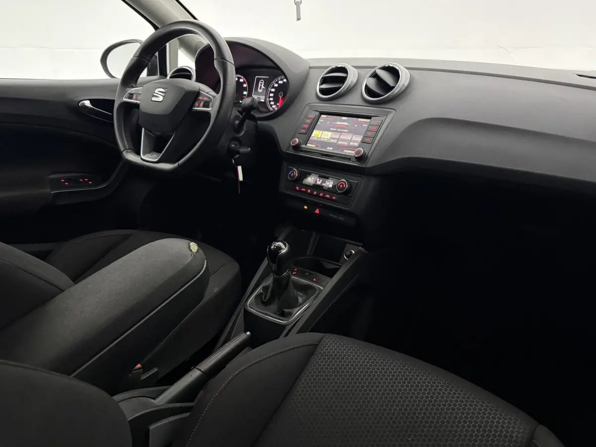 1.0 EcoTSI FR | Camera | Carplay | Airco | Cruise | Parkeersens.