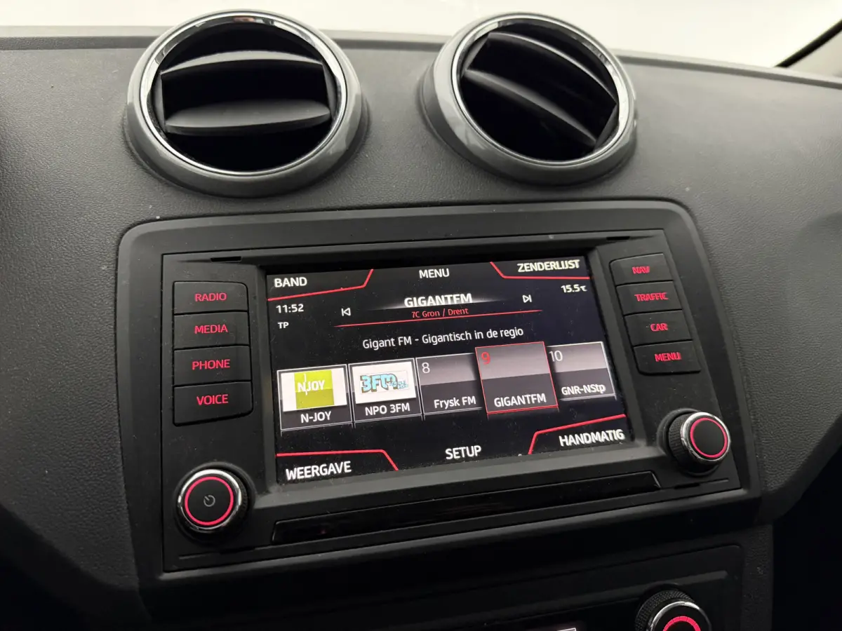 1.0 EcoTSI FR | Camera | Carplay | Airco | Cruise | Parkeersens.