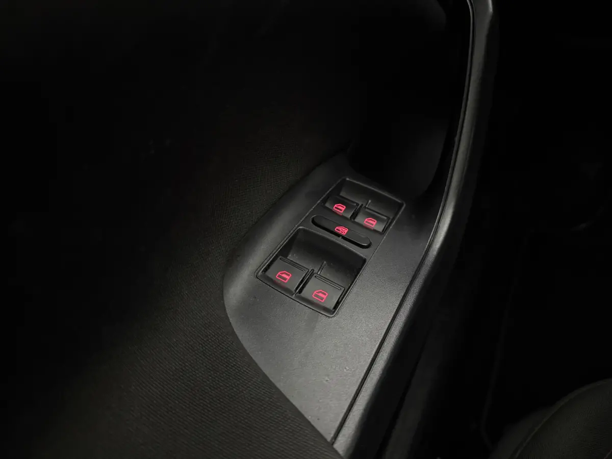 1.0 EcoTSI FR | Camera | Carplay | Airco | Cruise | Parkeersens.