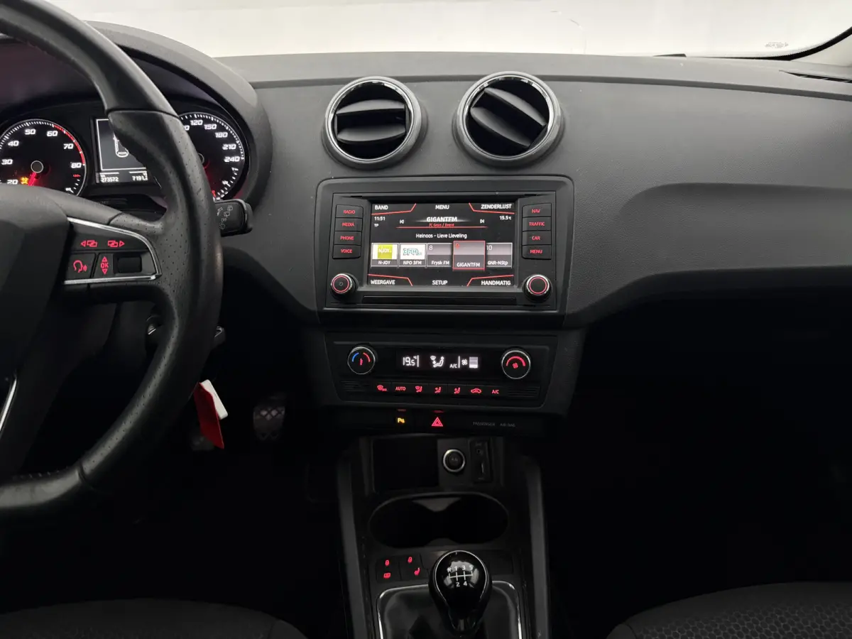 1.0 EcoTSI FR | Camera | Carplay | Airco | Cruise | Parkeersens.
