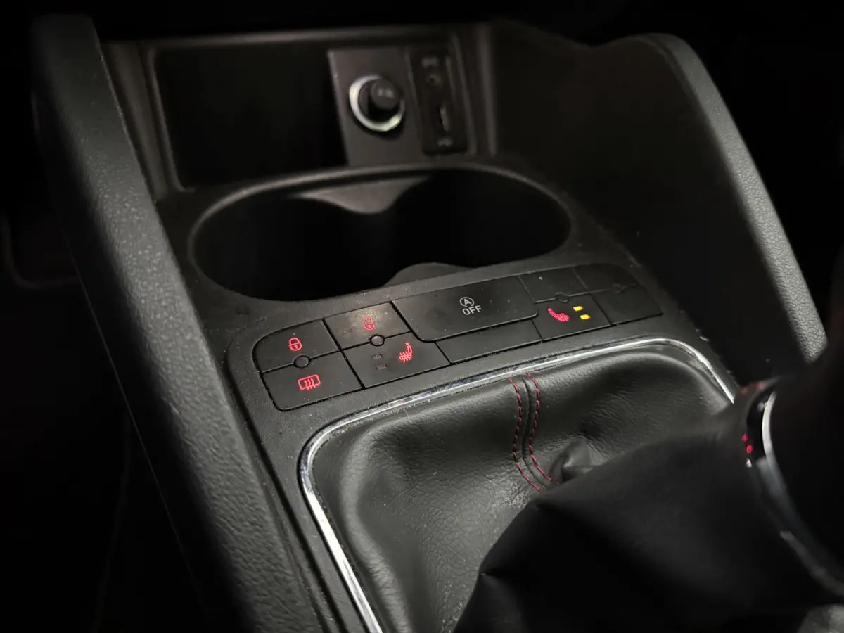 1.0 EcoTSI FR | Camera | Carplay | Airco | Cruise | Parkeersens.