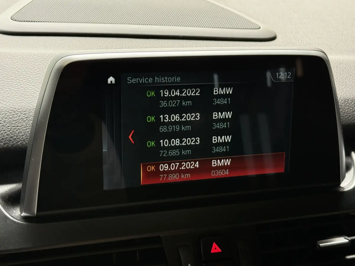 225xe iPerformance Executive | M-Sport | Panoramadak | Stoelverw.