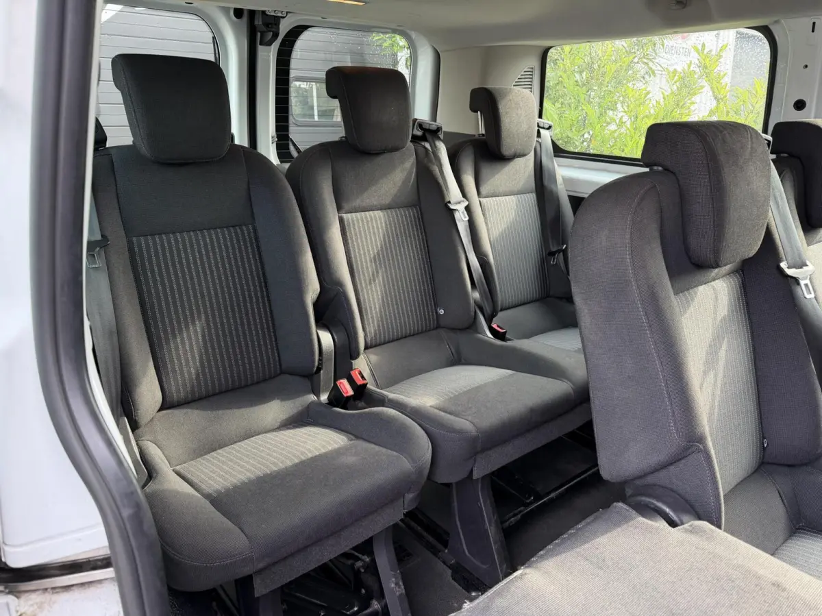 Combi 300 2.2 TDCI | 9-PERS | APK 05-27!