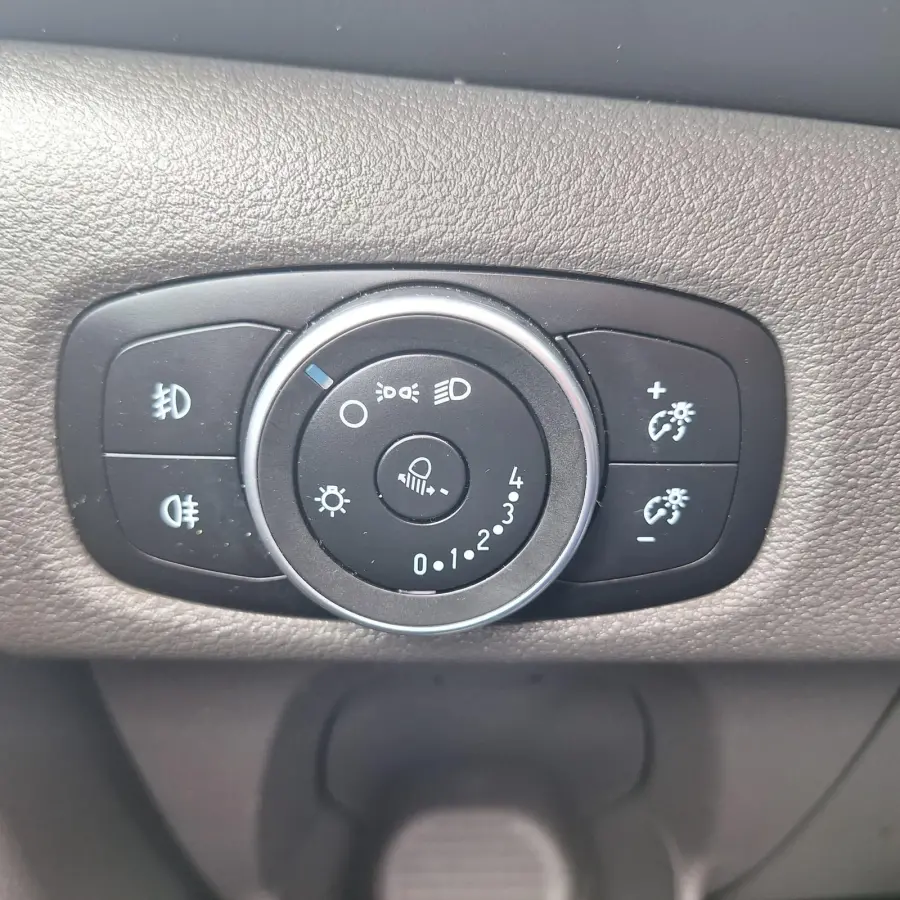300 2.0 TDCI L2H1 Trend | Cruise Control | Voorruitverwarming | Achteruitrijcamera | Sensoren Voor+Achter |