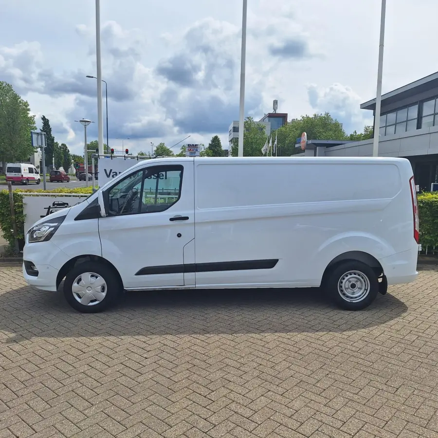300 2.0 TDCI L2H1 Trend | Cruise Control | Voorruitverwarming | Achteruitrijcamera | Sensoren Voor+Achter |