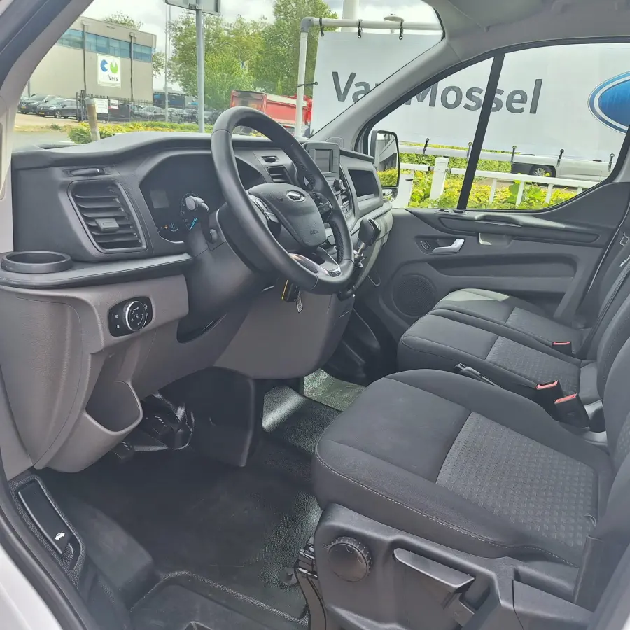 300 2.0 TDCI L2H1 Trend | Cruise Control | Voorruitverwarming | Achteruitrijcamera | Sensoren Voor+Achter |