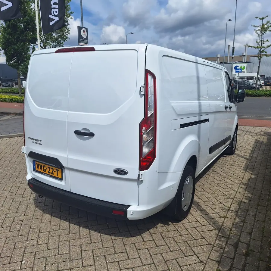 300 2.0 TDCI L2H1 Trend | Cruise Control | Voorruitverwarming | Achteruitrijcamera | Sensoren Voor+Achter |