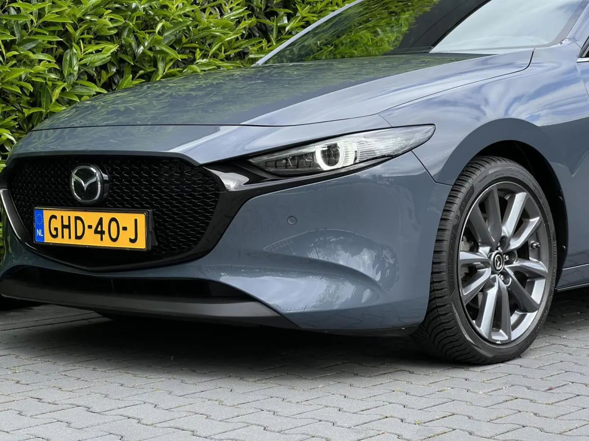 2.0 e-SkyActiv-X M Hybrid 180 Luxury, BOSE SOUND, NAVIGATIE, KEYLESS, CRUISE CONTROL, CLIMATE CONTROL, STOEL/STUURVERWARMING, LED, DAB, PDC, LICHTMETAAL 18"