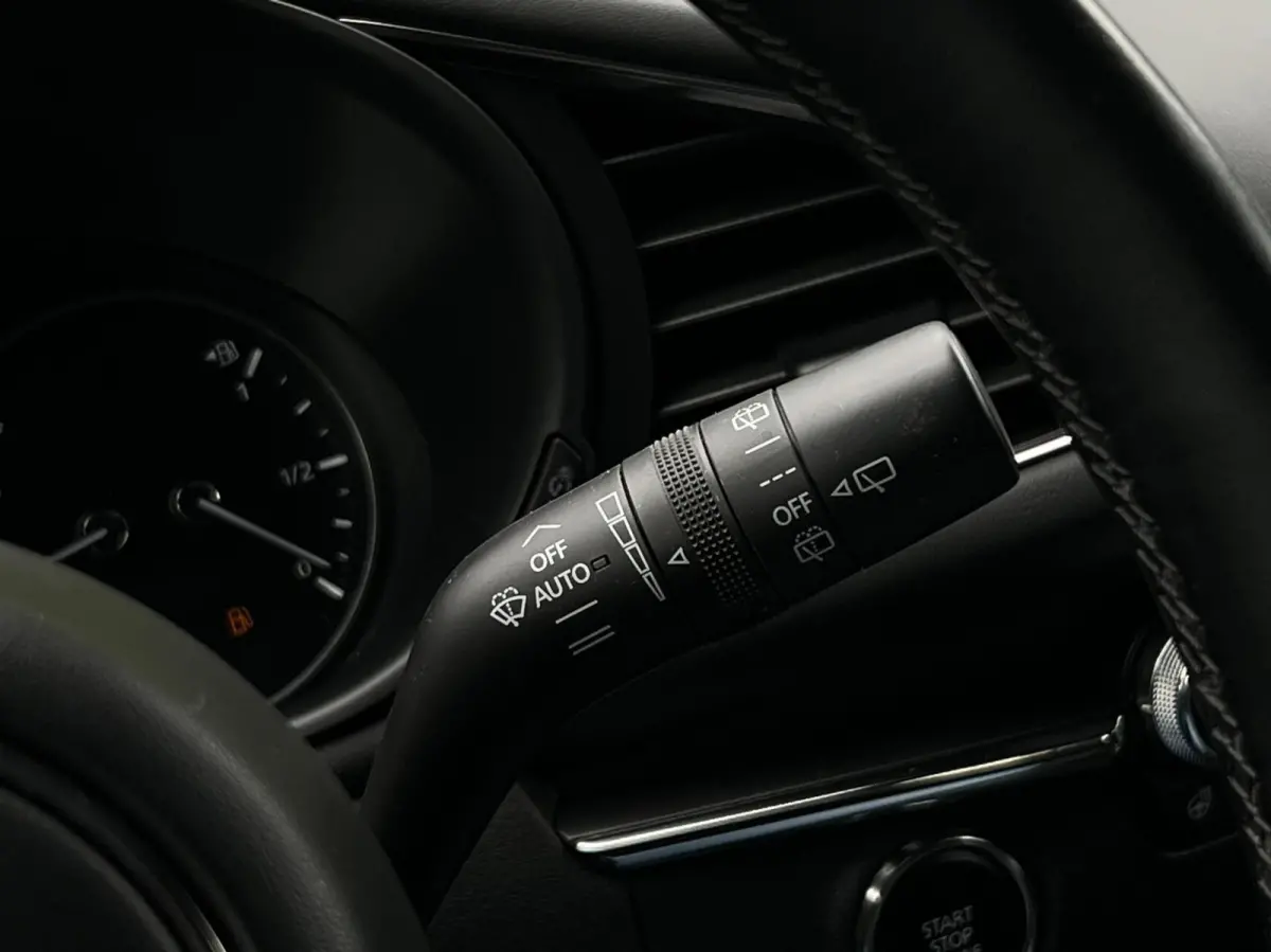 2.0 e-SkyActiv-X M Hybrid 180 Luxury, BOSE SOUND, NAVIGATIE, KEYLESS, CRUISE CONTROL, CLIMATE CONTROL, STOEL/STUURVERWARMING, LED, DAB, PDC, LICHTMETAAL 18"