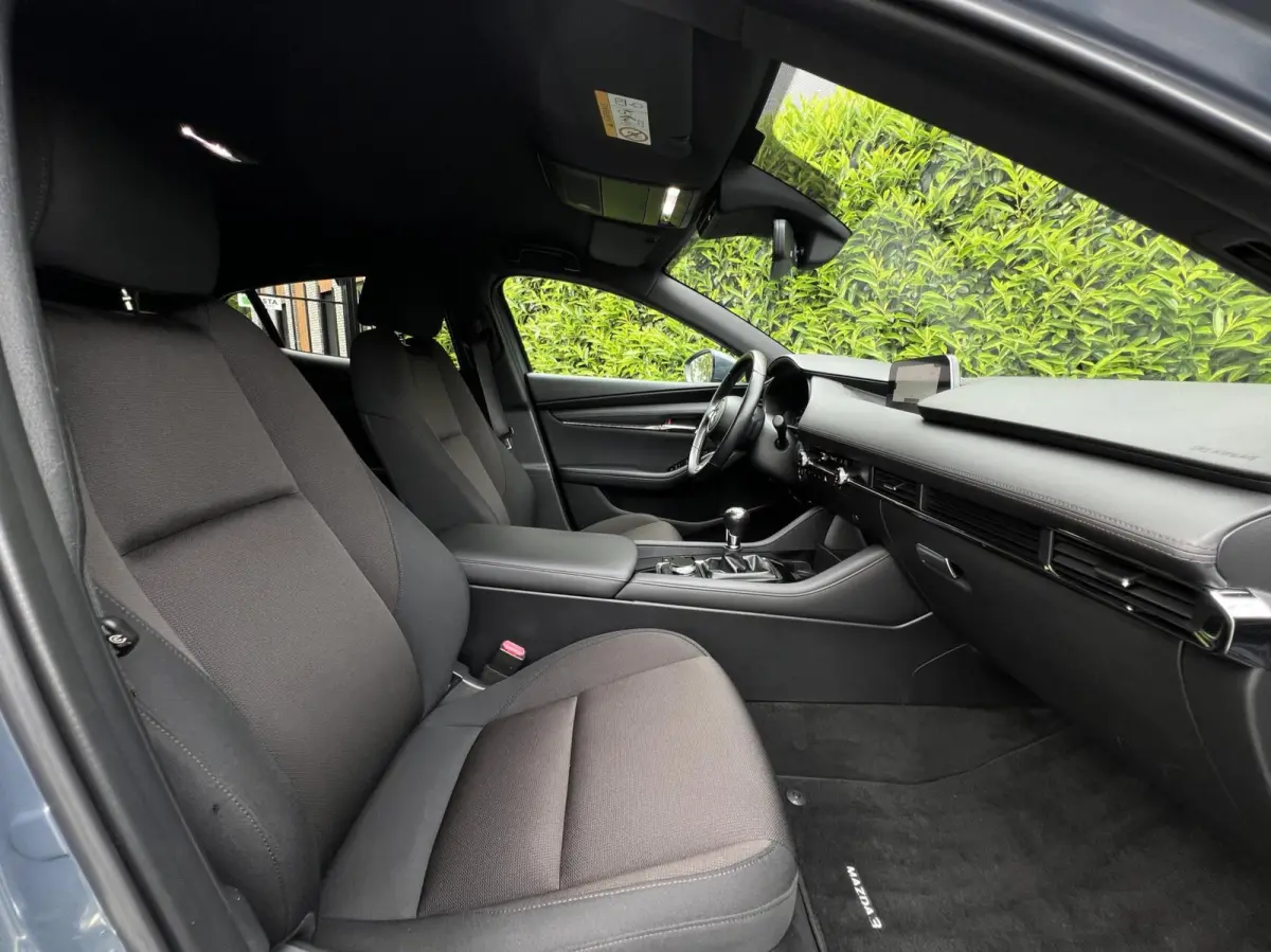 2.0 e-SkyActiv-X M Hybrid 180 Luxury, BOSE SOUND, NAVIGATIE, KEYLESS, CRUISE CONTROL, CLIMATE CONTROL, STOEL/STUURVERWARMING, LED, DAB, PDC, LICHTMETAAL 18"