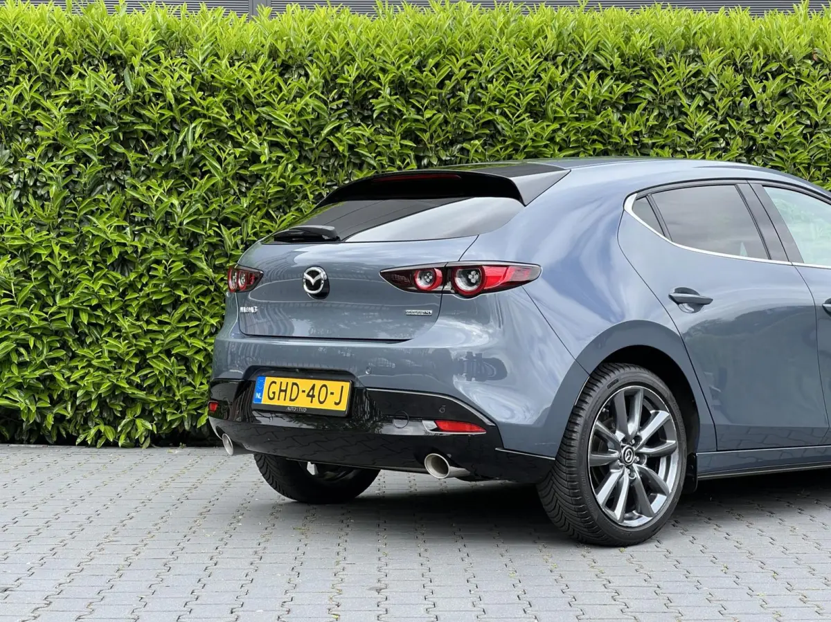 2.0 e-SkyActiv-X M Hybrid 180 Luxury, BOSE SOUND, NAVIGATIE, KEYLESS, CRUISE CONTROL, CLIMATE CONTROL, STOEL/STUURVERWARMING, LED, DAB, PDC, LICHTMETAAL 18"