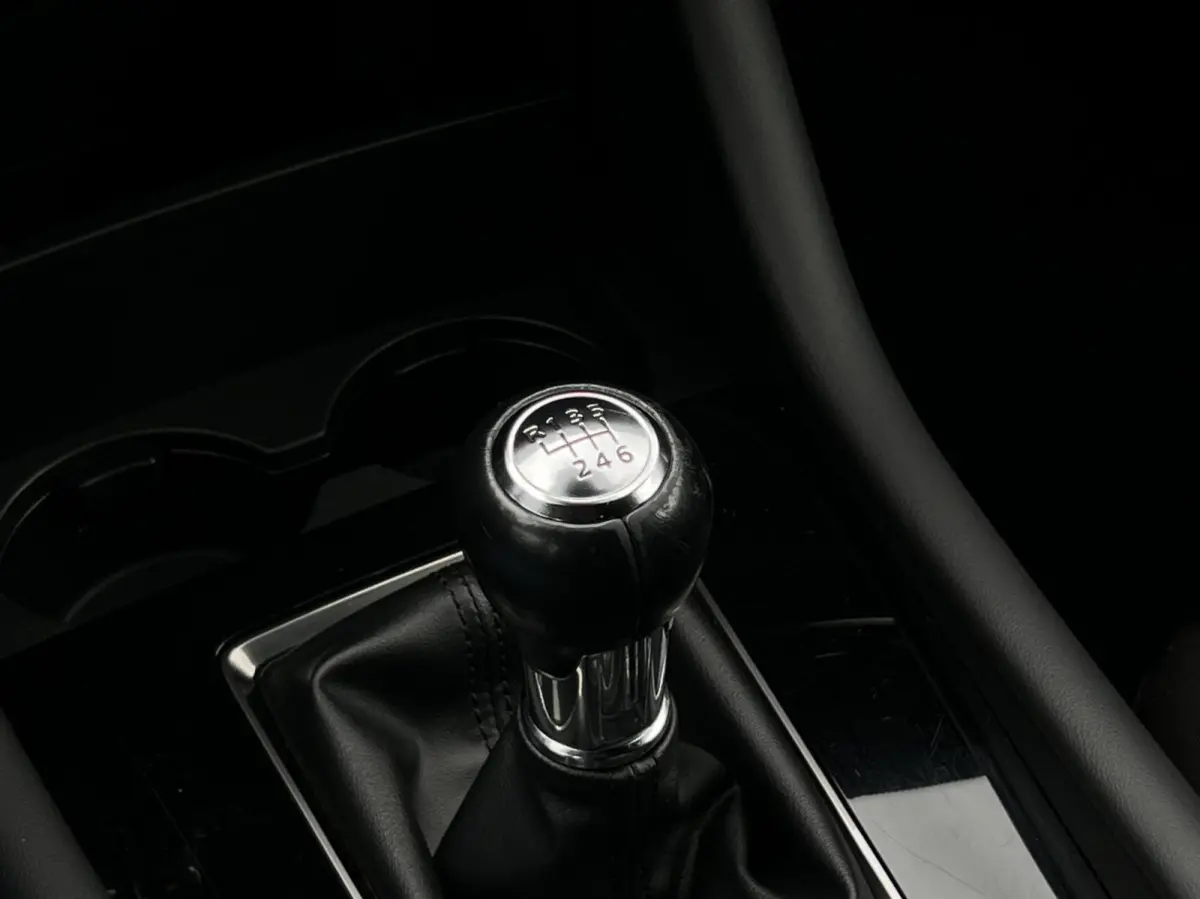 2.0 e-SkyActiv-X M Hybrid 180 Luxury, BOSE SOUND, NAVIGATIE, KEYLESS, CRUISE CONTROL, CLIMATE CONTROL, STOEL/STUURVERWARMING, LED, DAB, PDC, LICHTMETAAL 18"