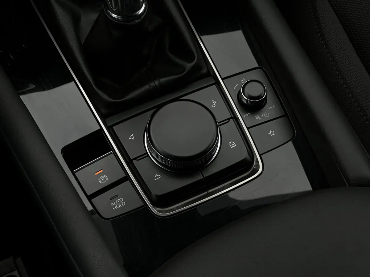 2.0 e-SkyActiv-X M Hybrid 180 Luxury, BOSE SOUND, NAVIGATIE, KEYLESS, CRUISE CONTROL, CLIMATE CONTROL, STOEL/STUURVERWARMING, LED, DAB, PDC, LICHTMETAAL 18"