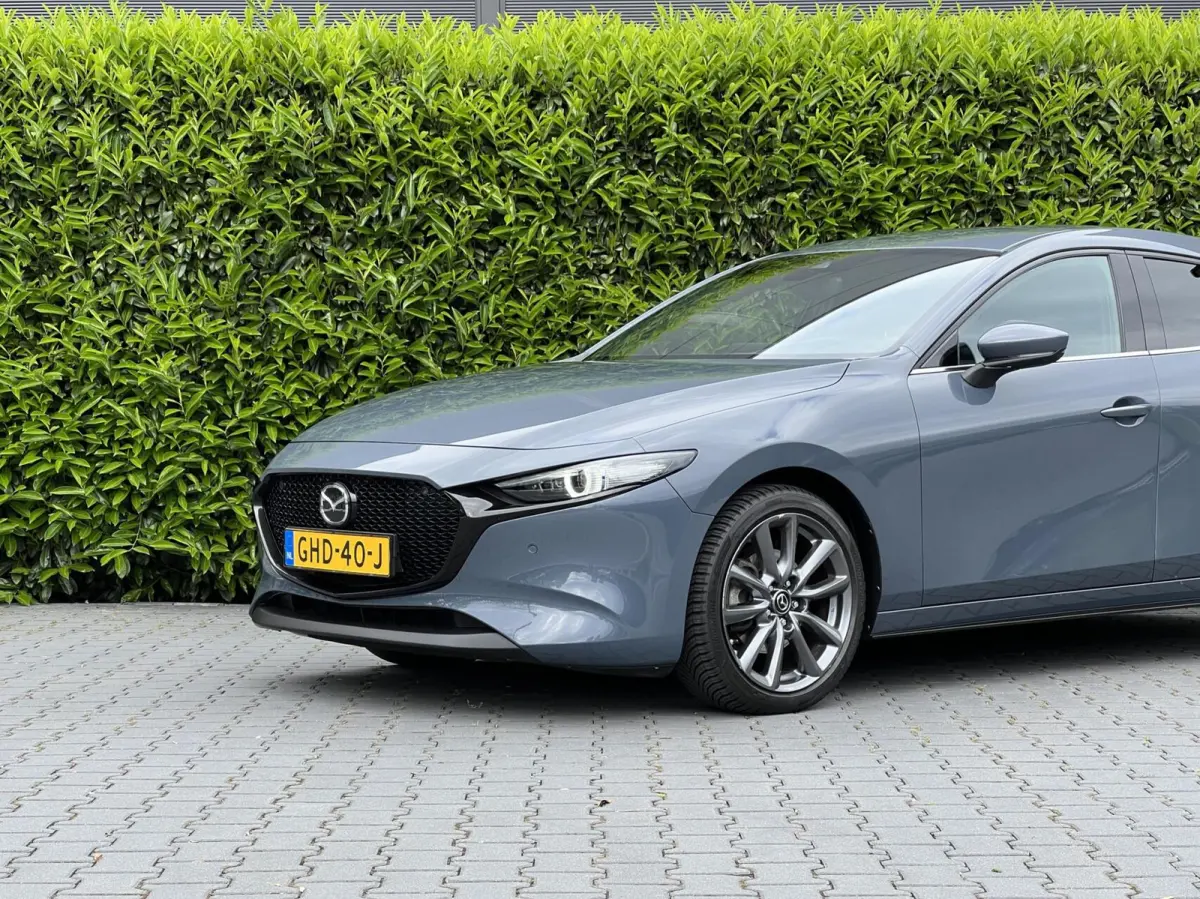 2.0 e-SkyActiv-X M Hybrid 180 Luxury, BOSE SOUND, NAVIGATIE, KEYLESS, CRUISE CONTROL, CLIMATE CONTROL, STOEL/STUURVERWARMING, LED, DAB, PDC, LICHTMETAAL 18"