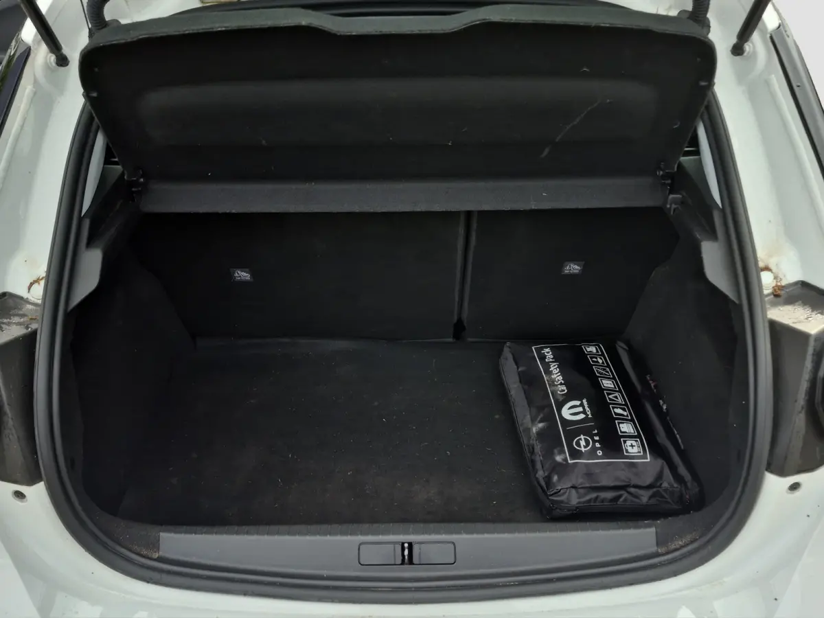 1.2 Edition Stuurverwarming | Full map navigatie | Parkeersensoren | Carplay/android auto | Airco |