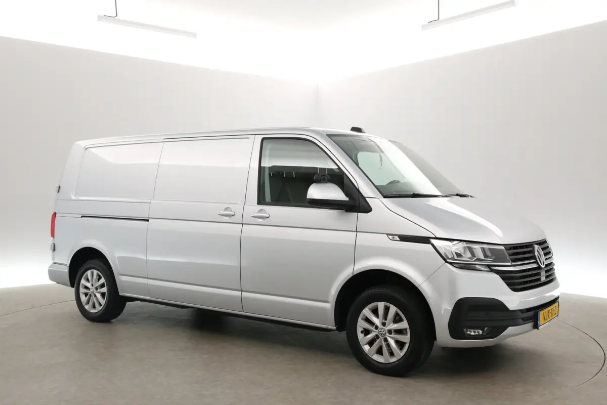 2.0 TDI L2H1 150PK | Aut. | Airco | Cruise | Camera | 3 Zits | Trekhaak | Carplay