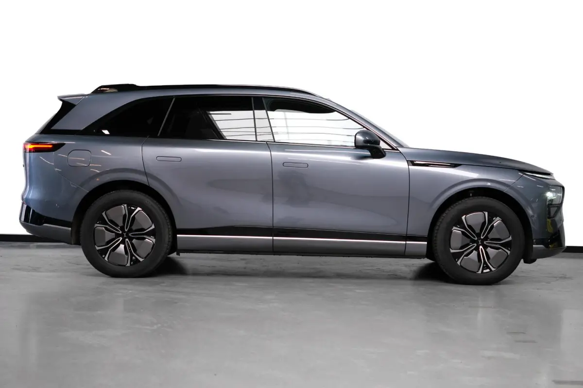 RWD Long Range 98 kWh Premium Pack | Trekhaak | Apple Carplay | SoH 97,7%