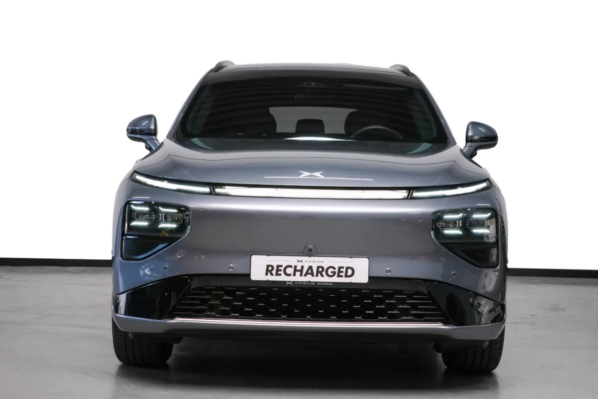 RWD Long Range 98 kWh Premium Pack | Trekhaak | Apple Carplay | SoH 97,7%