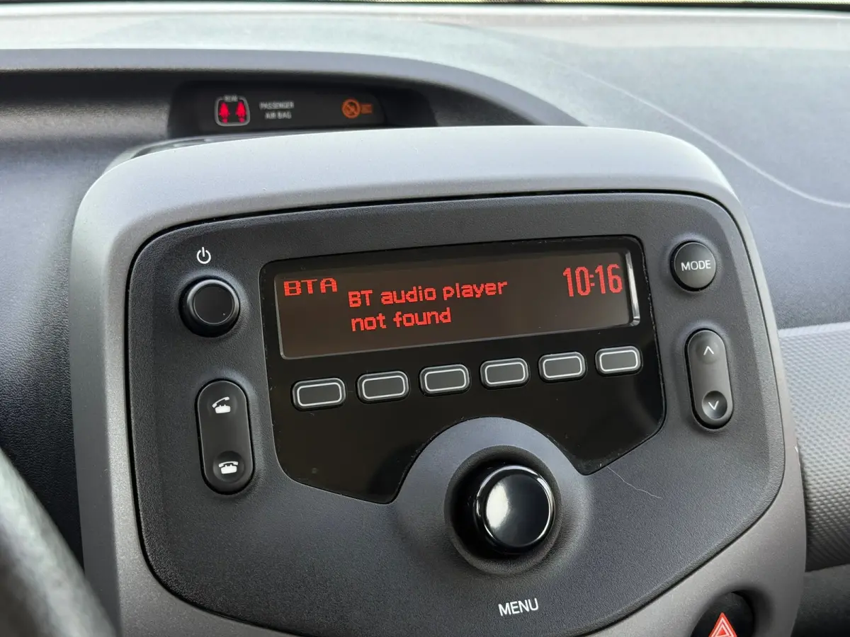 1.0 e-VTi Active Airco | Lichtmetalen velgen 16" | Bluetooth | Dealer onderhouden | Elektrische ramen voor | LED dagrijverlichting