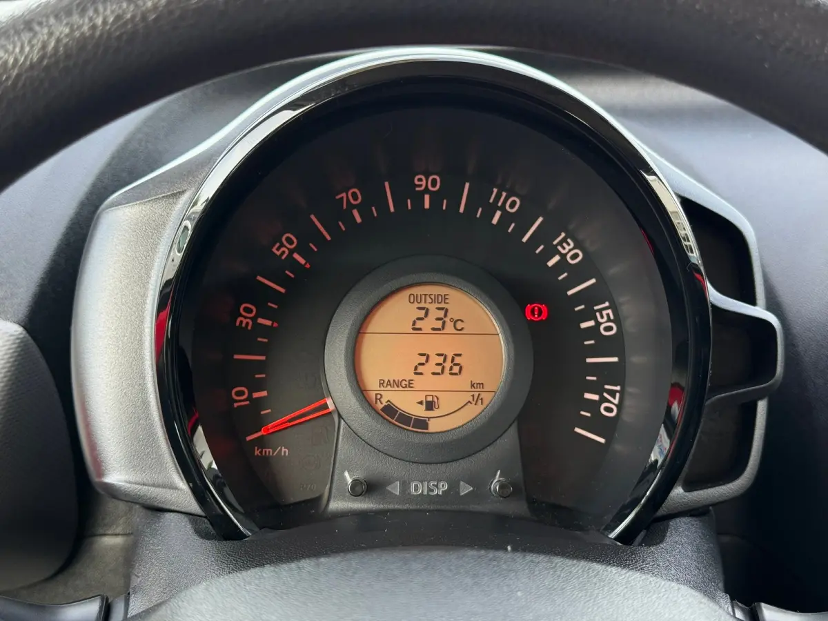 1.0 e-VTi Active Airco | Lichtmetalen velgen 16" | Bluetooth | Dealer onderhouden | Elektrische ramen voor | LED dagrijverlichting