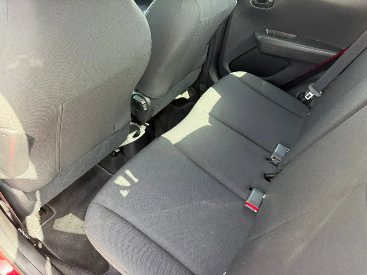 1.0 e-VTi Active Airco | Lichtmetalen velgen 16" | Bluetooth | Dealer onderhouden | Elektrische ramen voor | LED dagrijverlichting