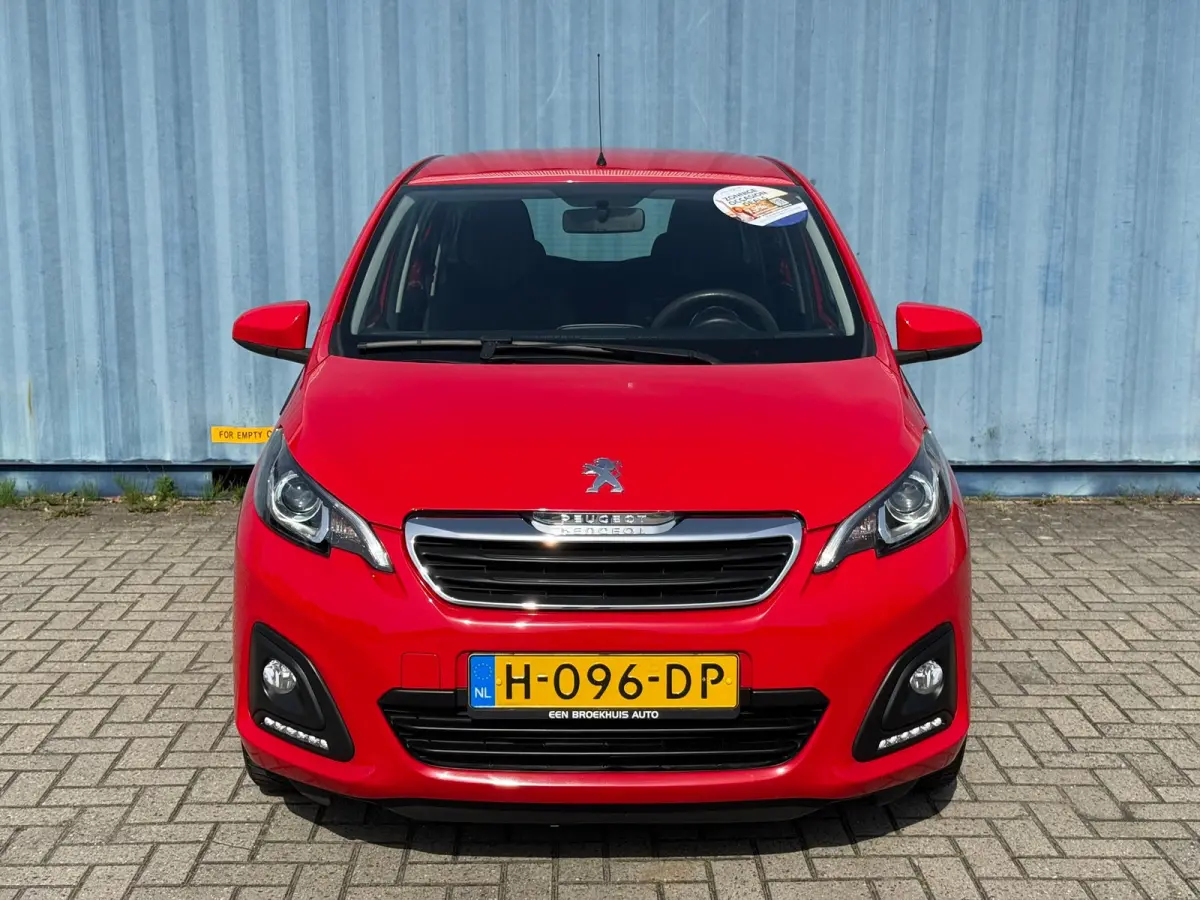 1.0 e-VTi Active Airco | Lichtmetalen velgen 16" | Bluetooth | Dealer onderhouden | Elektrische ramen voor | LED dagrijverlichting