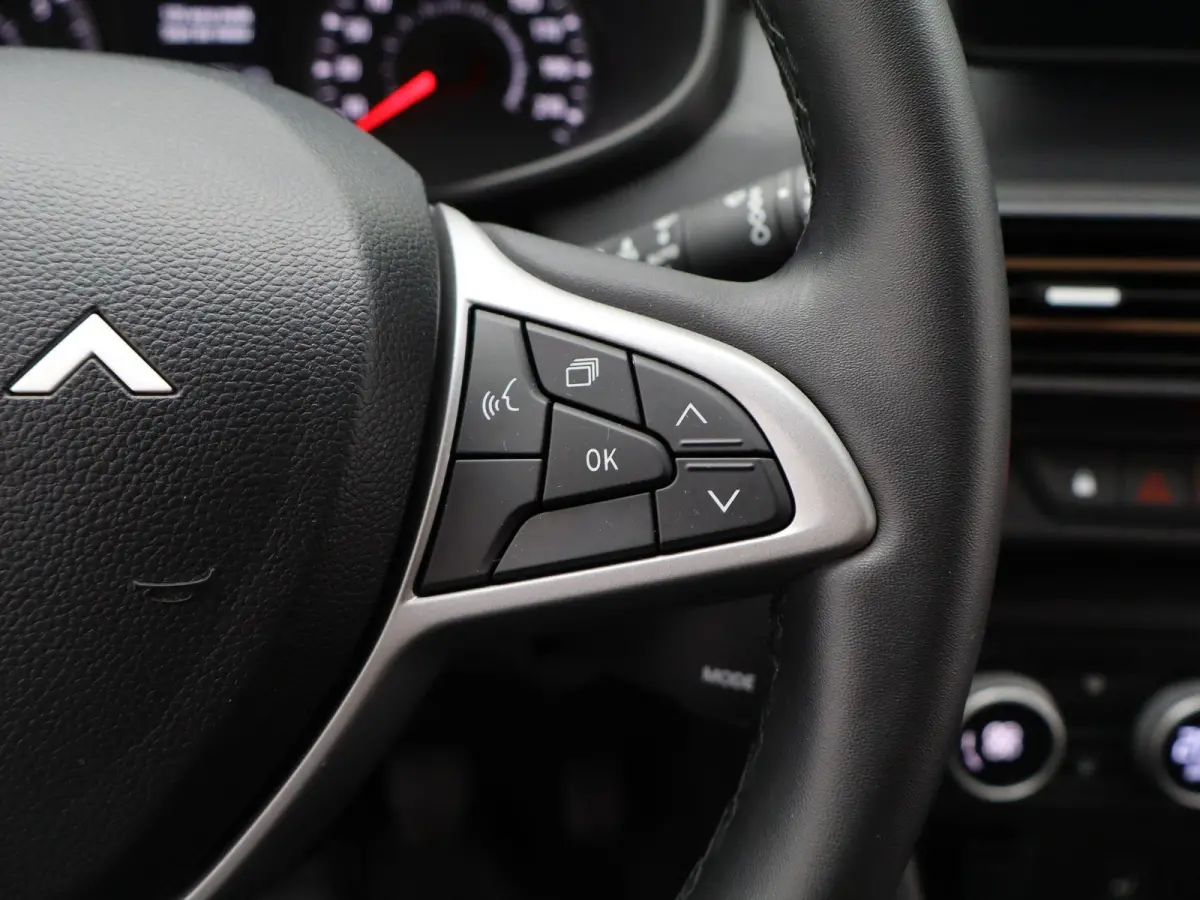 ECO-G 100 Extreme | Parkeercamera | Climate Control | Keyless Entry |