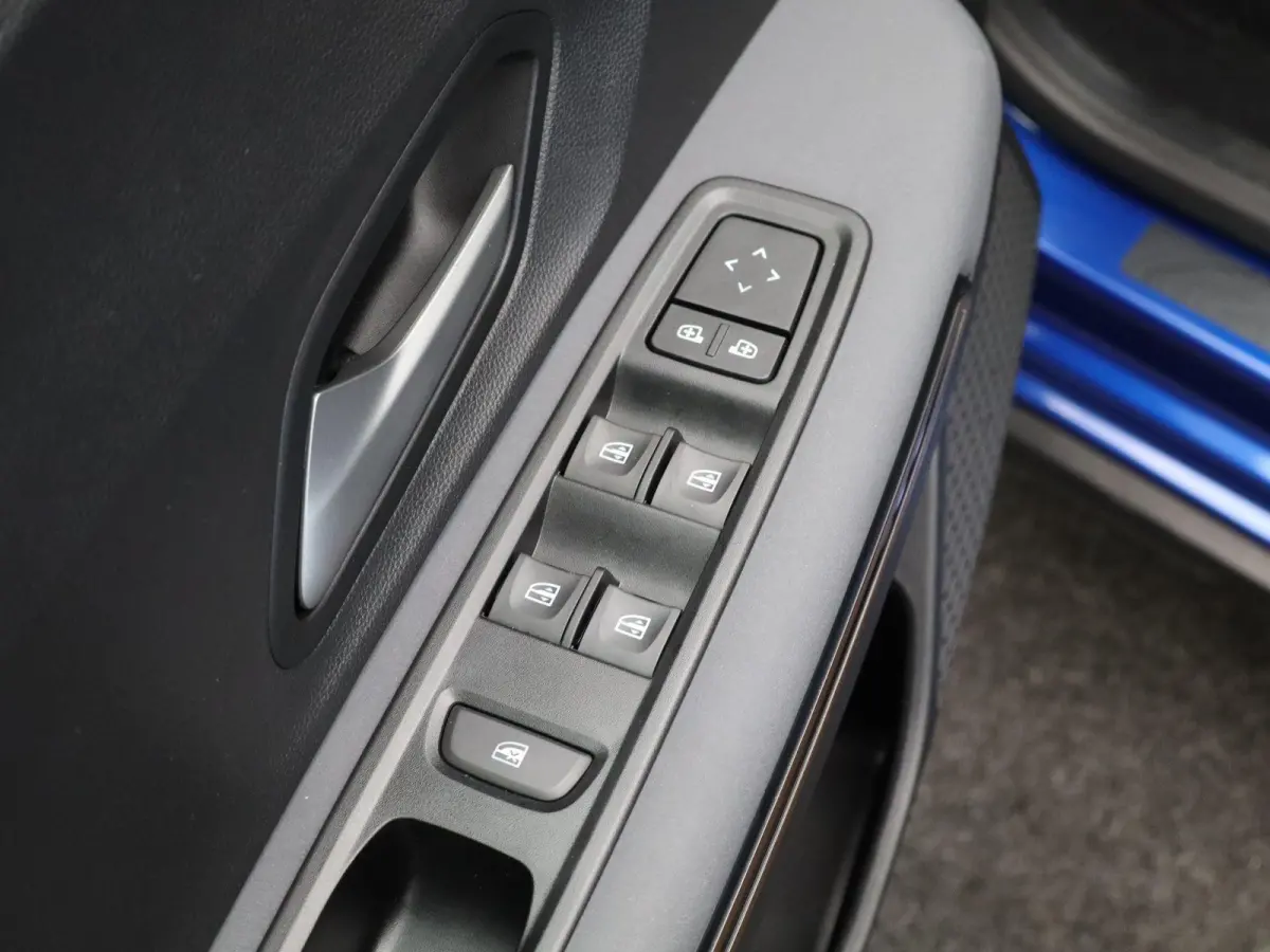 ECO-G 100 Extreme | Parkeercamera | Climate Control | Keyless Entry |