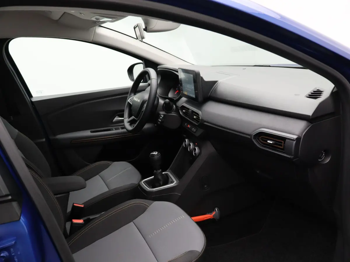 ECO-G 100 Extreme | Parkeercamera | Climate Control | Keyless Entry |