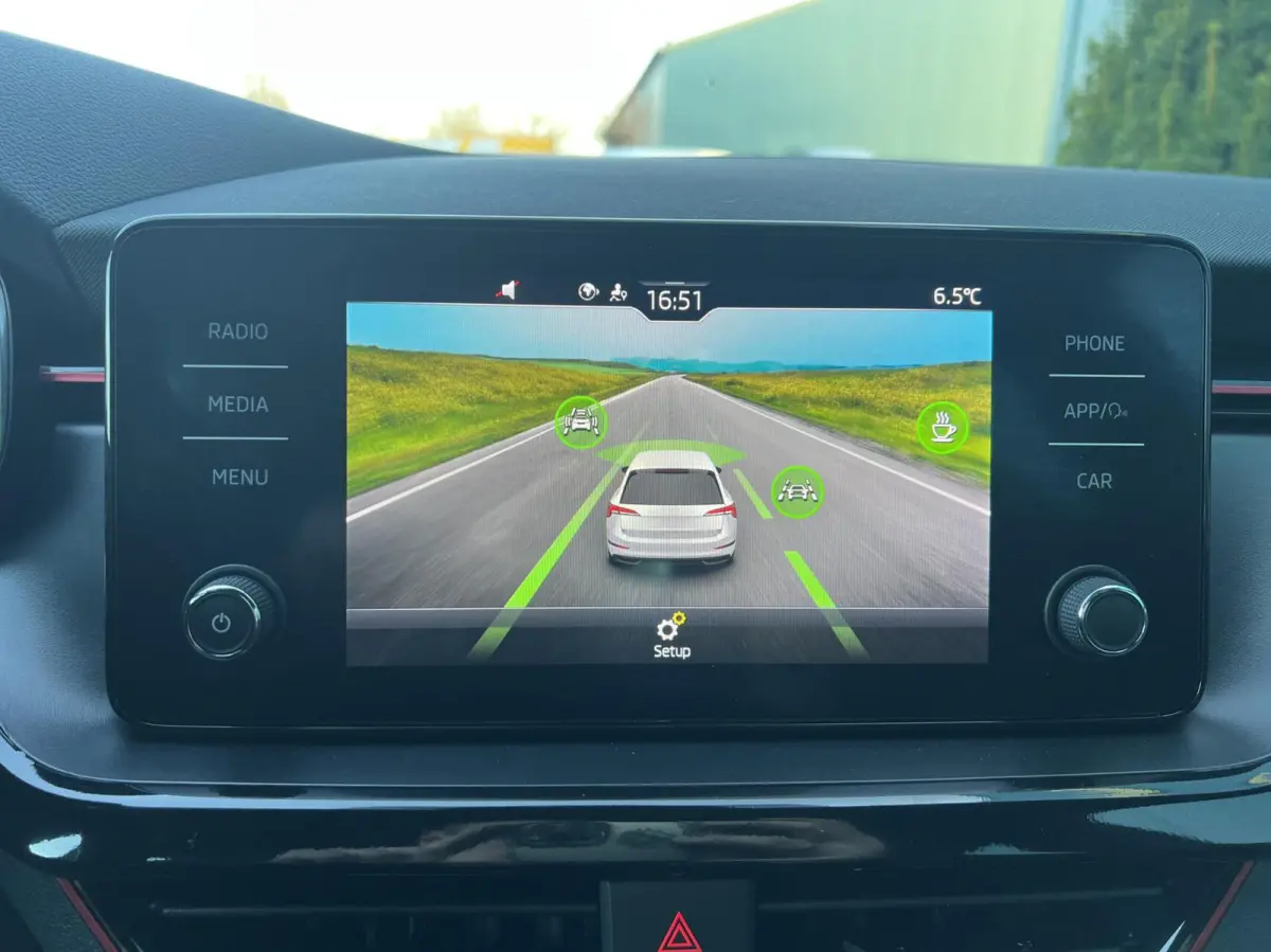 1.0 TSI Sport Business NAV.VIA.CARPLAY/ANDROID | CRUISE | LED | PDC | ECC | LMV 1'EIG