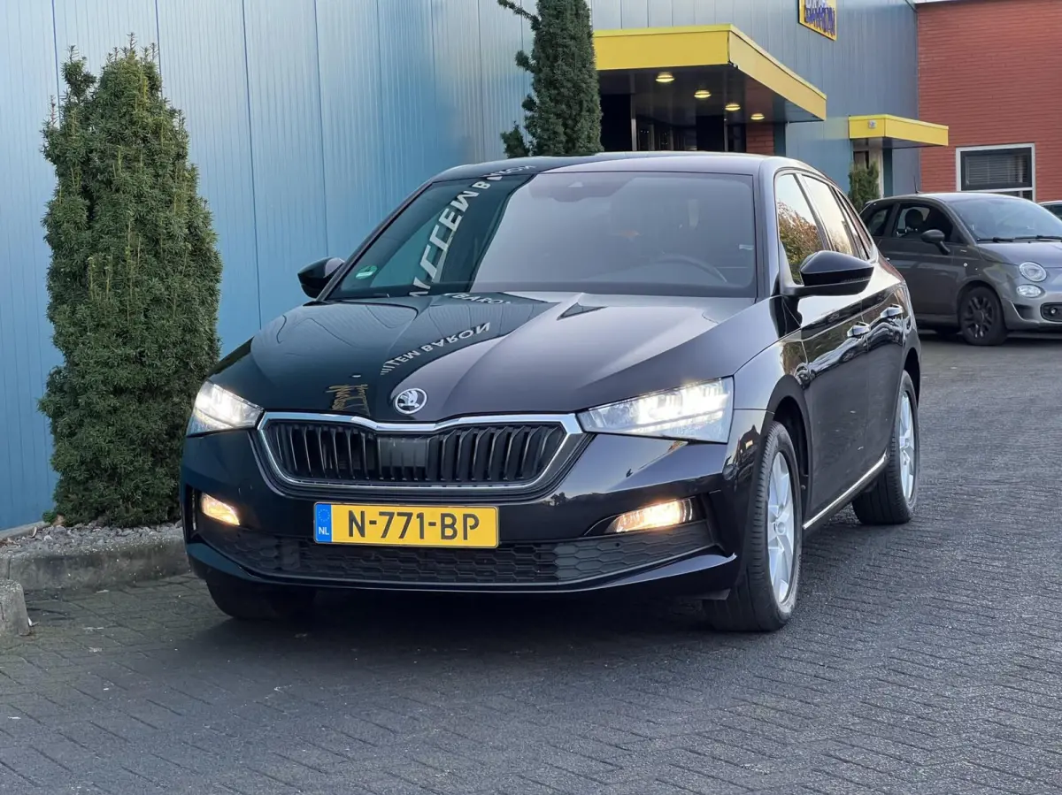 1.0 TSI Sport Business NAV.VIA.CARPLAY/ANDROID | CRUISE | LED | PDC | ECC | LMV 1'EIG