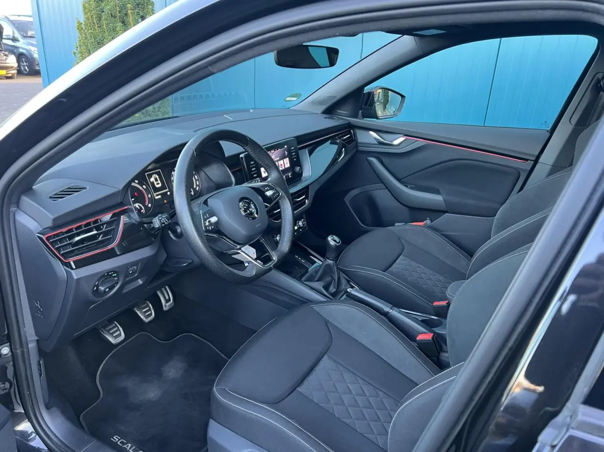 1.0 TSI Sport Business NAV.VIA.CARPLAY/ANDROID | CRUISE | LED | PDC | ECC | LMV 1'EIG